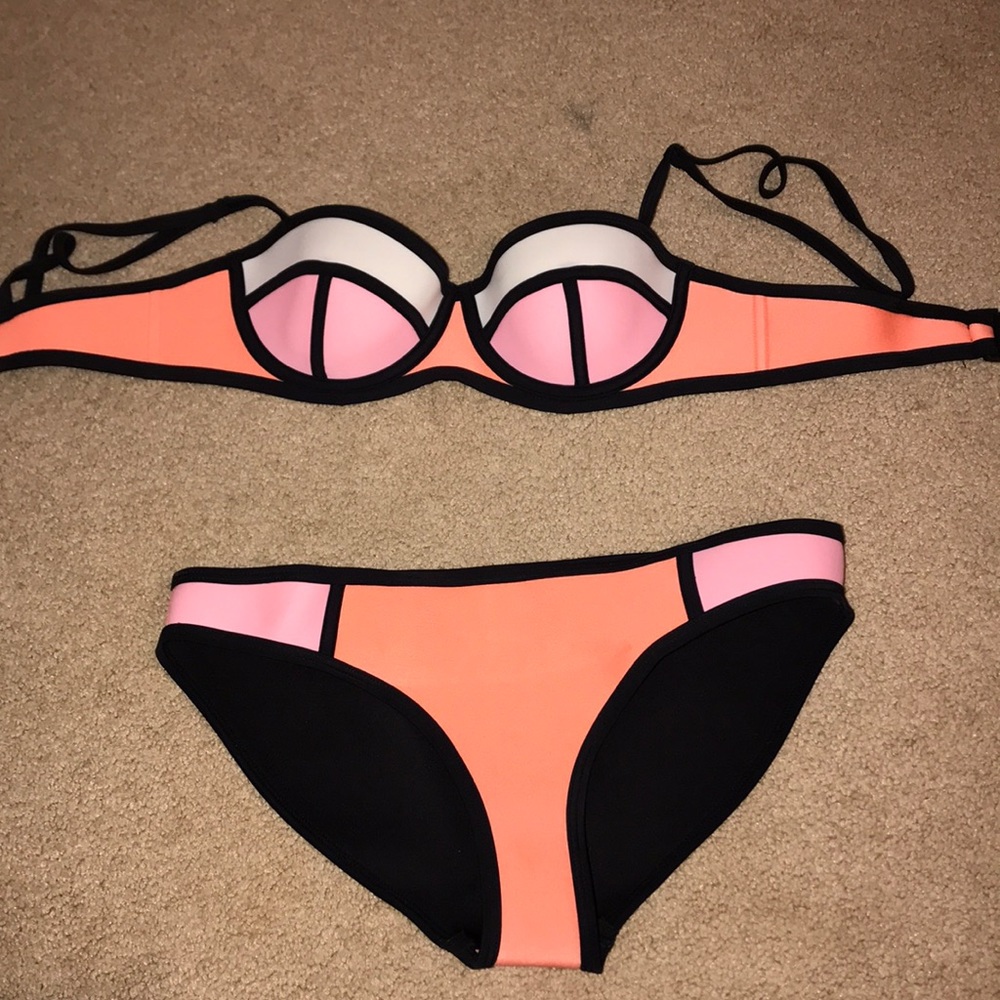 TRIANGL SWIMSUIT!!!! Bright pink